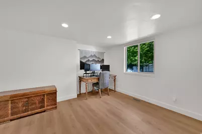 5559 S 150 W, Washington Terrace, UT 84405 - Photo 22