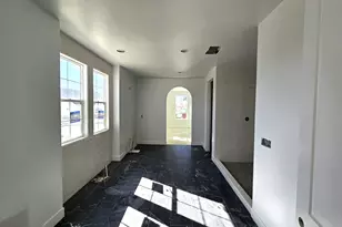 6624 W Braeburn Wy, West Jordan, UT 84081 - Photo 10