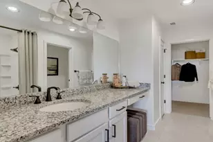 2572 N 2080 W, Clinton, UT 84015 - Photo 6