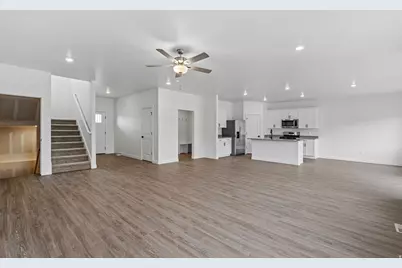 7146 Oquirrh Ranch Pkwy N, Eagle Mountain, UT 84005 - Photo 16
