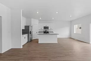 7146 Oquirrh Ranch Pkwy N, Eagle Mountain, UT 84005 - Photo 14