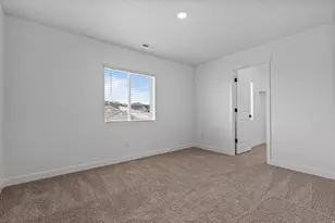 7146 Oquirrh Ranch Pkwy N, Eagle Mountain, UT 84005 - Photo 4