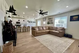 231 S 400 E E, Enterprise, UT 84725 - Photo 4