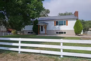 1961 E 3050 S, Vernal, UT 84078 - Photo 2