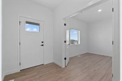 7121 Three Warriors Way N, Eagle Mountain, UT 84005 - Photo 10