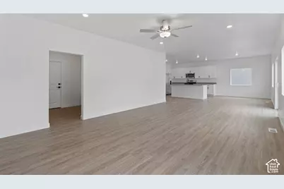 7121 Three Warriors Way N, Eagle Mountain, UT 84005 - Photo 8
