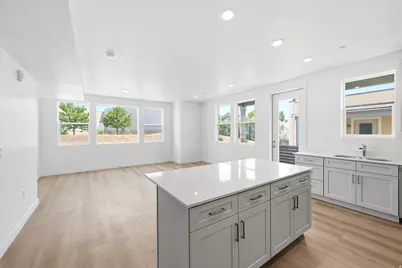 8333 S Iris Lumi Ln W #302, Midvale, UT 84047 - Photo 2