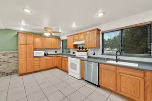150 W 800 S, Springville, UT 84663 - Photo 18