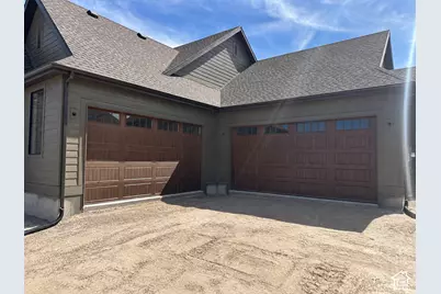 743 W Sara Dr, Saratoga Springs, UT 84045 - Photo 2