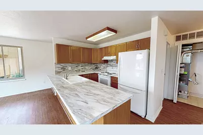 9131 S Jefferson Pl, Sandy, UT 84070 - Photo 2