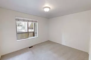 9131 S Jefferson Pl, Sandy, UT 84070 - Photo 10