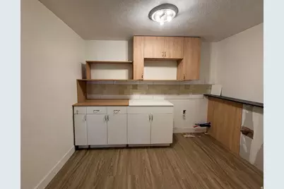 6693 S Balfour Ln W, Murray, UT 84123 - Photo 22