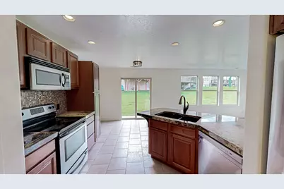 1226 Lily Pad Dr, Spanish Fork, UT 84660 - Photo 8