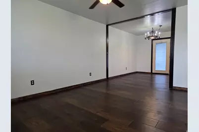 162 S Nye St, Roosevelt, UT 84066 - Photo 4