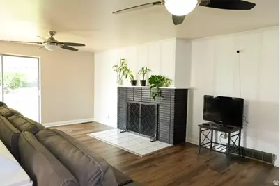 88 W 2200 N, Sunset, UT 84015 - Photo 2