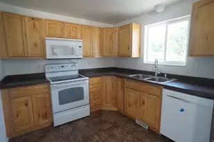 560 Pezel Rd, Tooele, UT 84074 - Photo 4