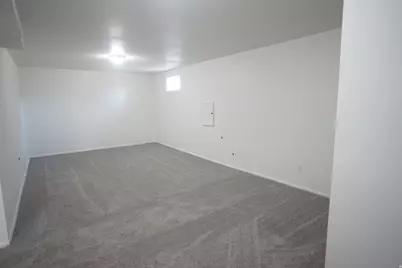 560 Pezel Rd, Tooele, UT 84074 - Photo 16