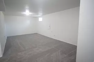 560 Pezel Rd, Tooele, UT 84074 - Photo 16