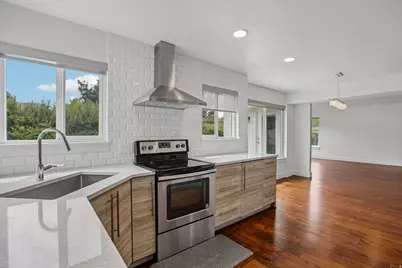 81 W 2950 N, Provo, UT 84604 - Photo 8