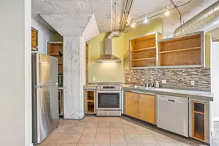 380 W 200 S, Salt Lake City, UT 84101 - Photo 6