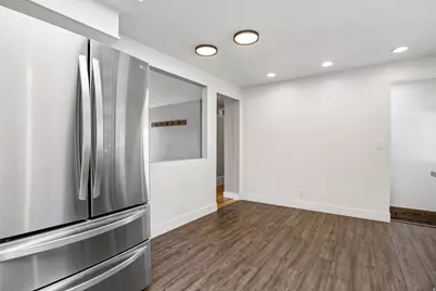 10242 S Marble St E, Sandy, UT 84094 - Photo 10
