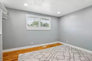 10242 S Marble St E, Sandy, UT 84094 - Photo 14