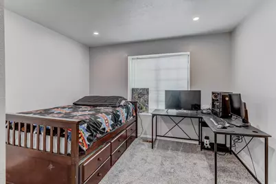 487 Ontario St, Tooele, UT 84074 - Photo 12