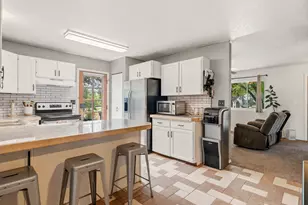 143 S Center St, Midway, UT 84049 - Photo 8
