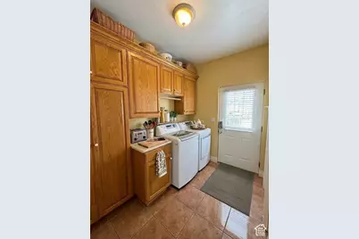 28 E 1600 S, Payson, UT 84651 - Photo 10