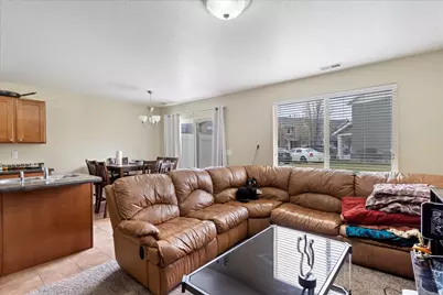 2153 W Foxwood St S, West Haven, UT 84401 - Photo 2