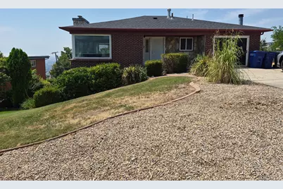 699 N Eastcapitol Blvd, Salt Lake City, UT 84103 - Photo 2