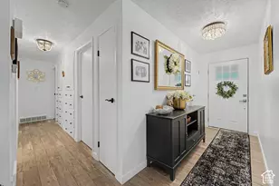 971 E 800 S, Bountiful, UT 84010 - Photo 4