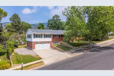 971 E 800 S, Bountiful, UT 84010 - Photo 2