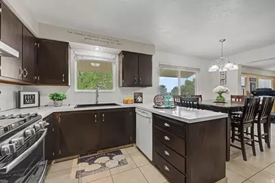 971 E 800 S, Bountiful, UT 84010 - Photo 14