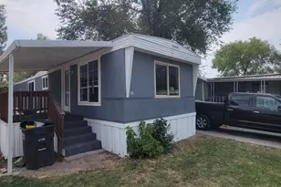 813 W Big Mountain Dr, Taylorsville, UT 84123 - Photo 2