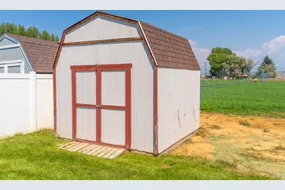 651 E 600 N, Roosevelt, UT 84066 - Photo 6