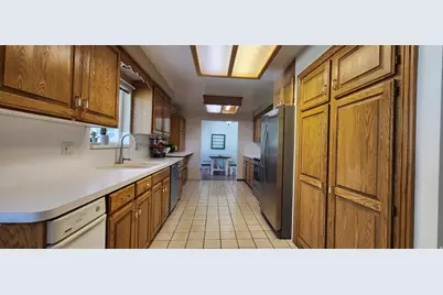 930 N 200 E, Price, UT 84501 - Photo 12