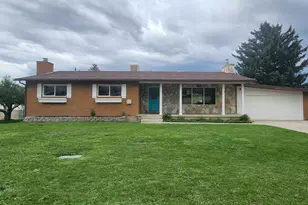 930 N 200 E, Price, UT 84501 - Photo 2