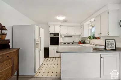 5743 S 920 E, Salt Lake City, UT 84121 - Photo 10