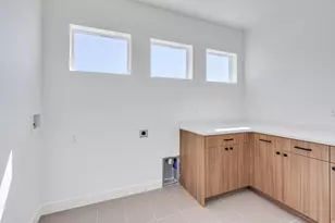 296 S 2580 E, Spanish Fork, UT 84660 - Photo 30