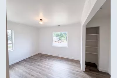 116 Ross Dr, Clearfield, UT 84015 - Photo 18