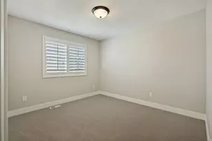 623 S Alberta Spruce Dr, Layton, UT 84041 - Photo 22