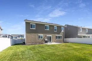 1457 W Waterfront Dr S, Syracuse, UT 84075 - Photo 26
