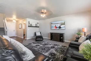 1457 W Waterfront Dr S, Syracuse, UT 84075 - Photo 6