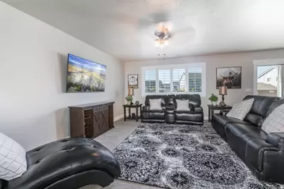 1457 W Waterfront Dr S, Syracuse, UT 84075 - Photo 4