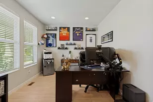6078 N Boulter Peak Ln, Eagle Mountain, UT 84005 - Photo 4
