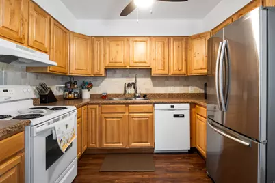 989 Canyon Rd #13, Ogden, UT 84404 - Photo 6