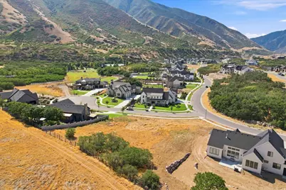 263 E Twin Hollow Cir S #21, Mapleton, UT 84664 - Photo 4