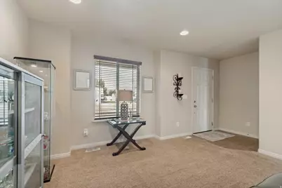 4318 N Robbins Cir, Eagle Mountain, UT 84005 - Photo 2