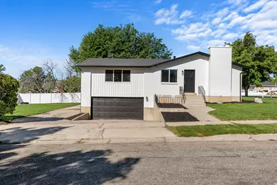 423 W 700 N St N, American Fork, UT 84003 - Photo 2